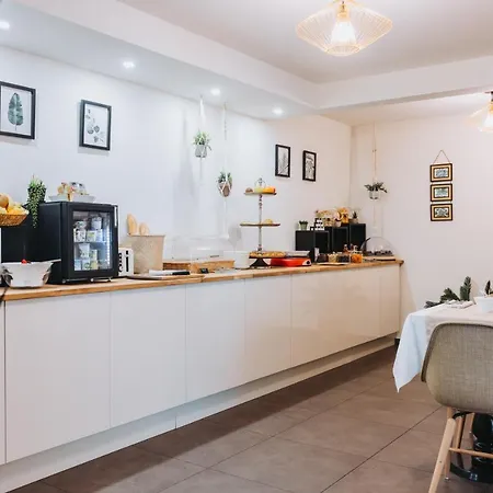 酒店 戛纳克罗阿斯特别墅酒店 4*